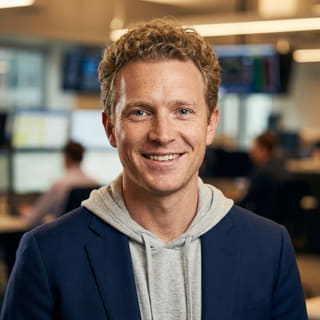 Ryan Brooks, analista principal de trading en Lobo Caudalorio, en una imagen de perfil